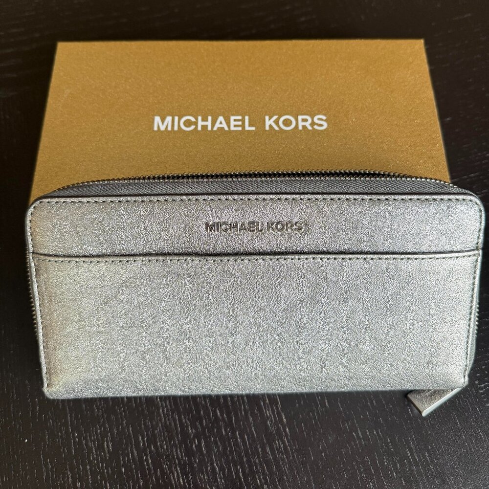 Michael Kors wallet